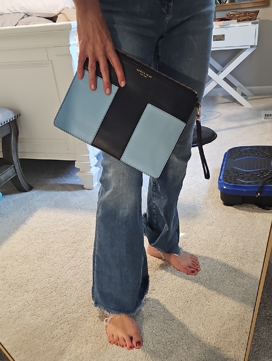 Tory Burch Handbags - Tory Burch Navy And Sky Blue Wristlet Clutch